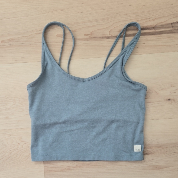 Vuori Tops - Vuori Women's Halo Performance Crop, Size Small